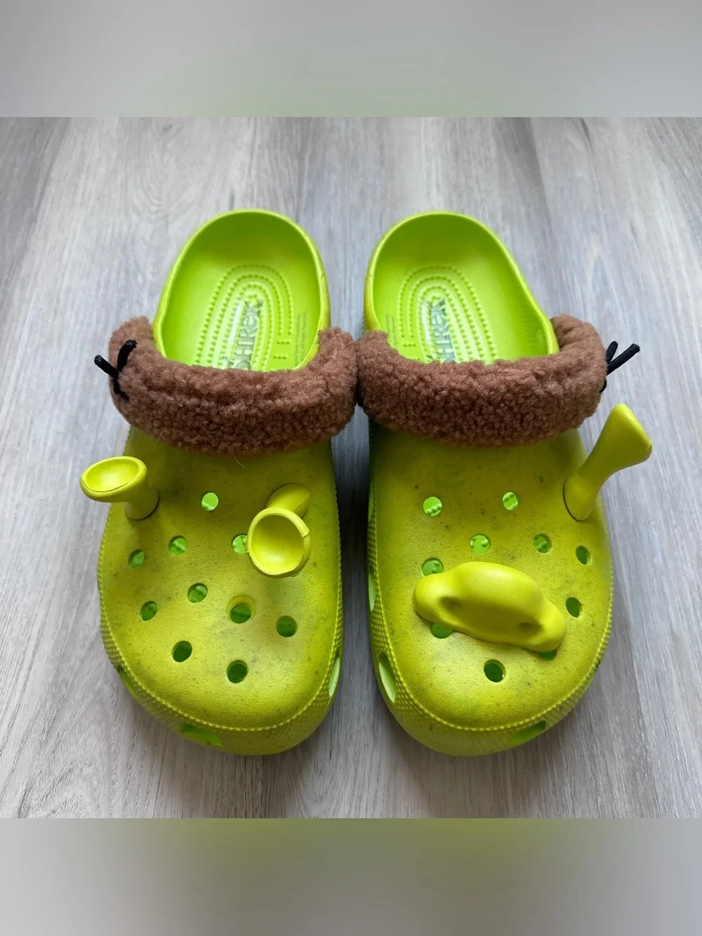 Crocs SHREK Classic Clog Lime Punch Men Size 12 209373-3TX DreamWorks 2023
